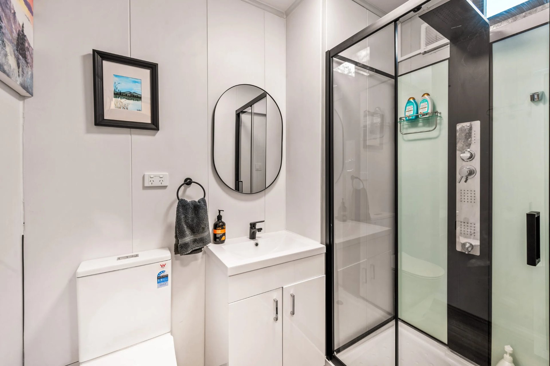 Container home ensuite bathroom